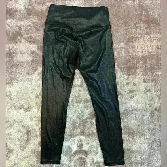 NWOT Pink Lily Faux Leather Leggings - Large - Picture 2 of 5